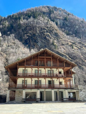 Nest in Alagna